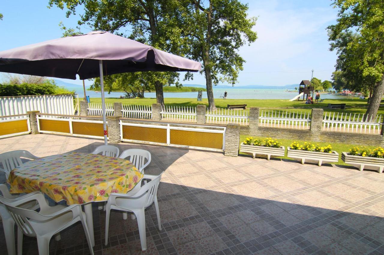 Margareta Apartmanhaz Apartment บาลาตงโบกลาร์ ภายนอก รูปภาพ
